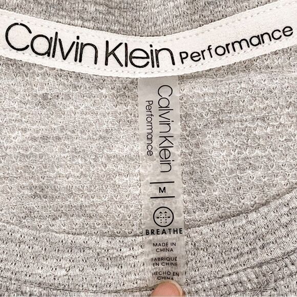 Calvin Klein Grey Short Sleeve Loungewear Athleisure Pullover Sweatshirt SZ M - Picture 4 of 9